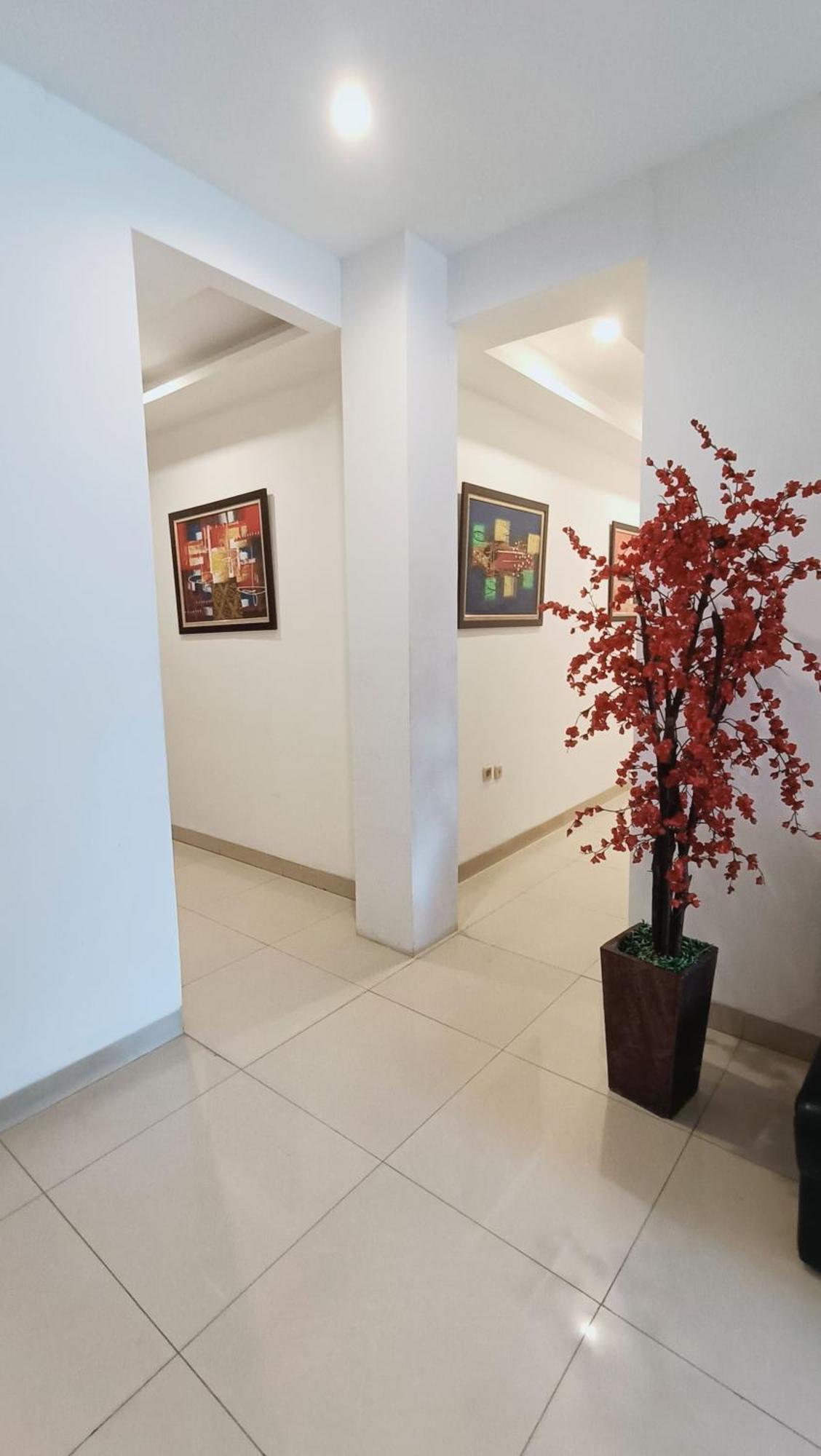 VI Hotel Bandung Buitenkant foto
